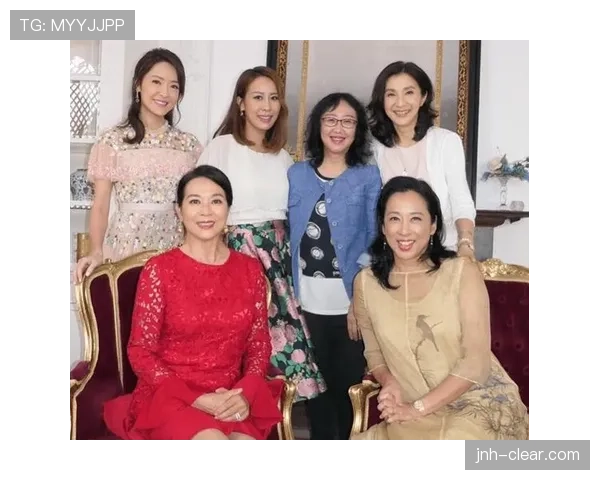 汪顺一出现,整个画面像豪门聚会里错入的邻家男孩 汪顺一出现,整个画面像豪门聚会里错入的邻家男孩